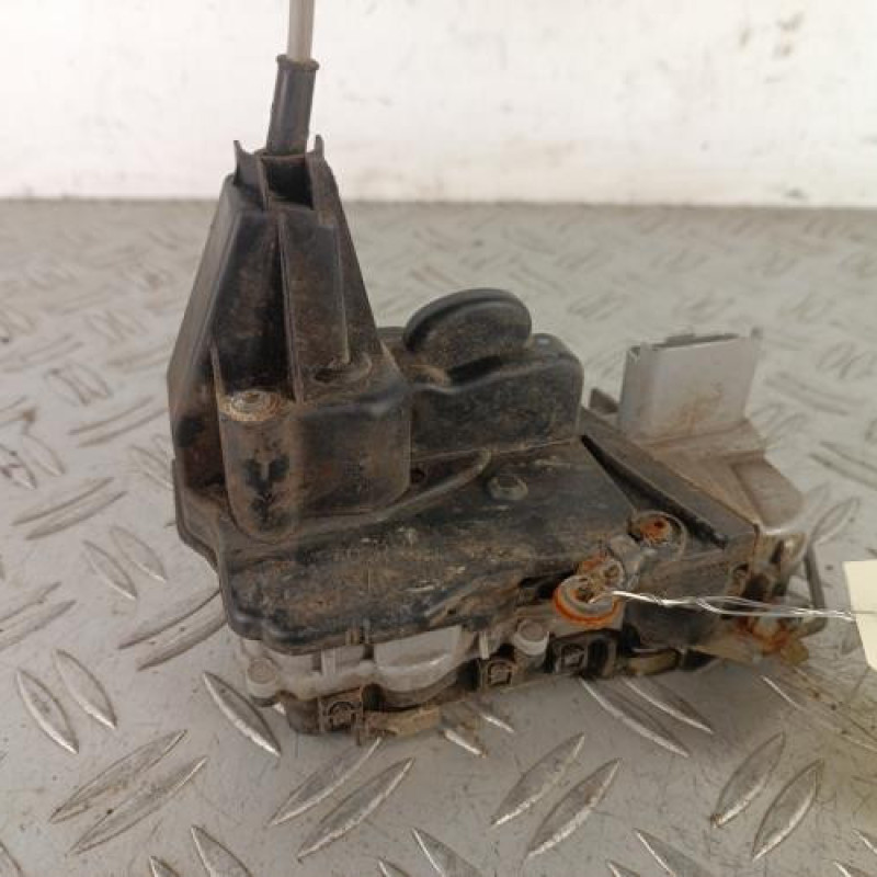 Serrure avant gauche PEUGEOT 307 Serrure avant gauche PEUGEOT 307
