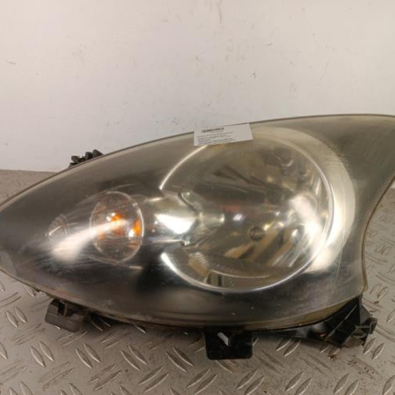 Optique avant principal gauche (feux)(phare) TOYOTA AYGO 1