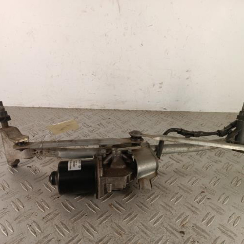 Moteur essuie glace avant BMW SERIE 1 E87 Moteur essuie glace avant BMW SERIE 1 E87