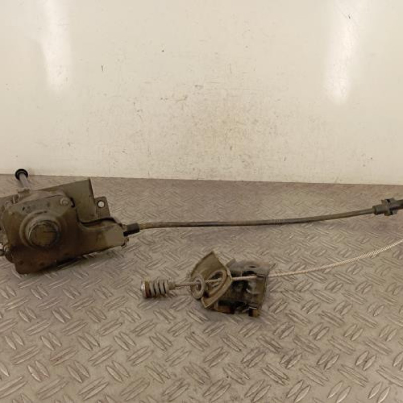Treuil de roue de secours MERCEDES VITO 447 MIXTO