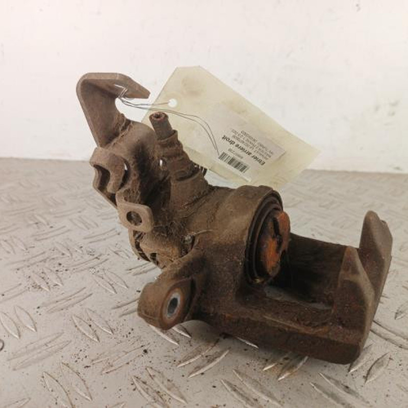Etrier arriere droit (freinage) RENAULT MASTER 2 Etrier arriere droit (freinage) RENAULT MASTER 2