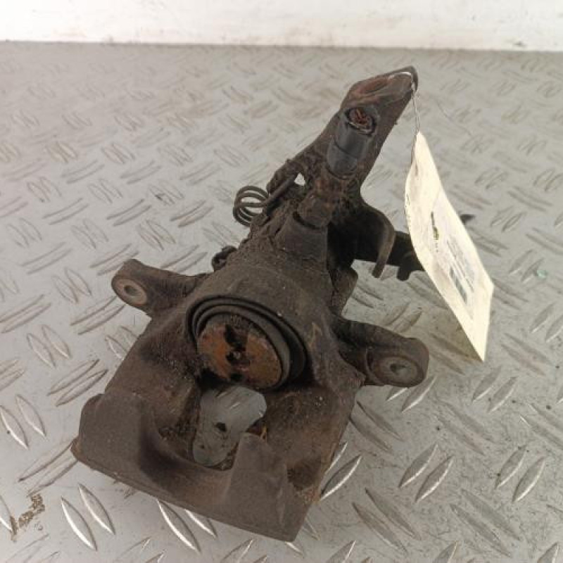 Etrier arriere gauche (freinage) RENAULT MASTER 2