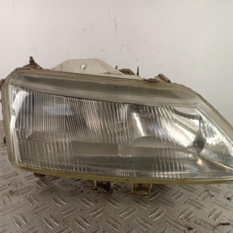 Optique avant principal droit (feux)(phare) RENAULT LAGUNA 1