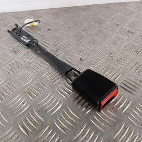 Attache ceinture avant gauche PEUGEOT 3008 1
