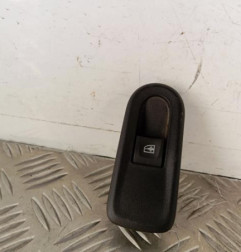 Interrupteur de leve vitre arriere gauche DACIA DUSTER 1 Photo n°1