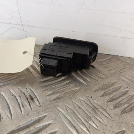 Interrupteur de leve vitre arriere droit VOLKSWAGEN GOLF 7