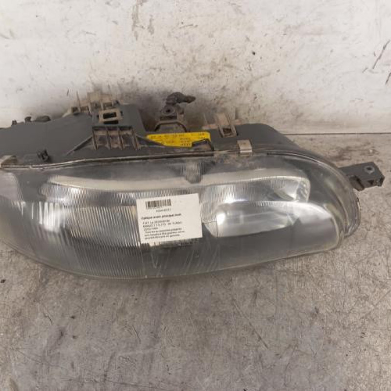 Optique avant principal droit (feux)(phare) FIAT BRAVO 1