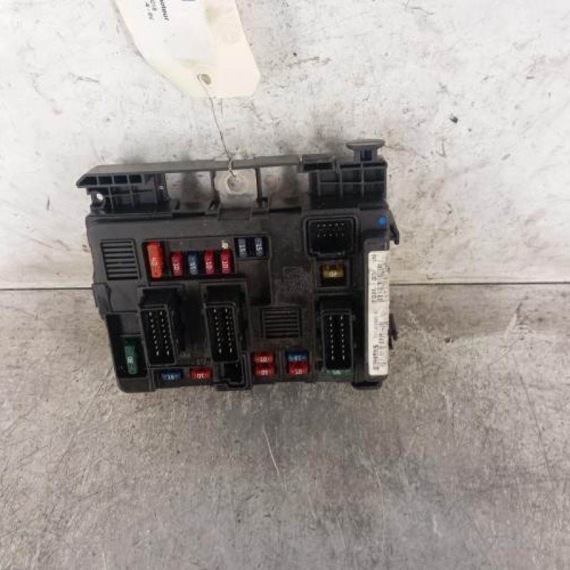 Boitier servitude moteur (BSM) PEUGEOT 206 Boitier servitude moteur (BSM) PEUGEOT 206