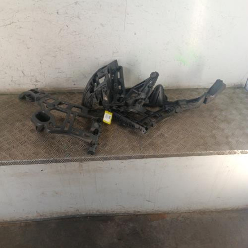 Support de pare chocs arriere CITROEN C5 AIRCROSS