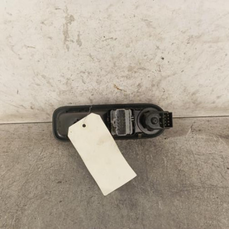 Interrupteur de leve vitre avant gauche RENAULT CLIO 3
