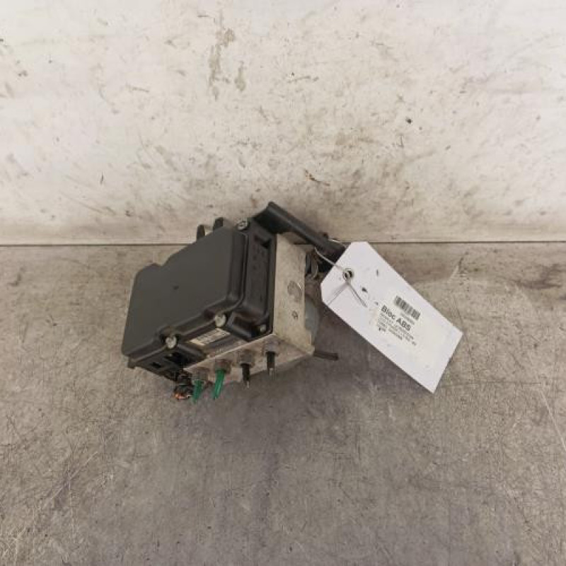 Bloc ABS (freins anti-blocage) RENAULT CLIO 3 Bloc ABS (freins anti-blocage) RENAULT CLIO 3