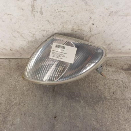 Optique avant secondaire gauche (feux)(clignotant) RENAULT SCENIC 1 Photo n°1