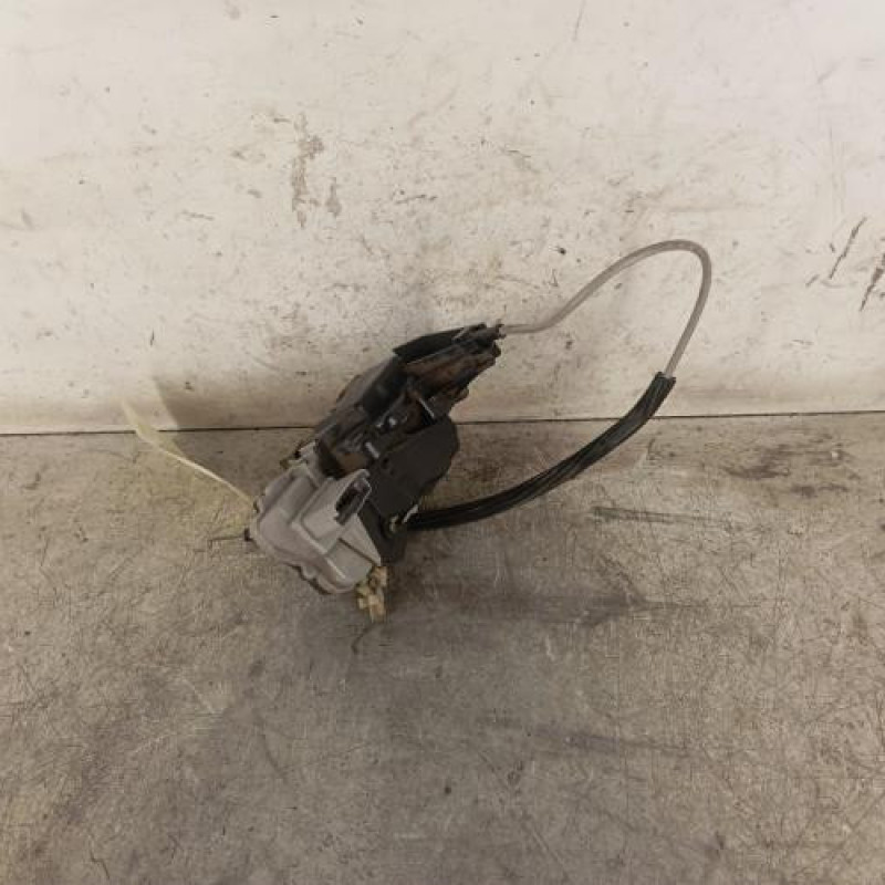 Serrure avant droit PEUGEOT 307 Serrure avant droit PEUGEOT 307