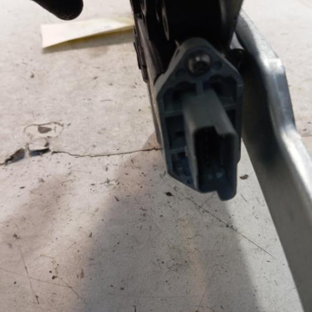 Leve vitre electrique avant gauche DACIA DUSTER 1 Photo n°1