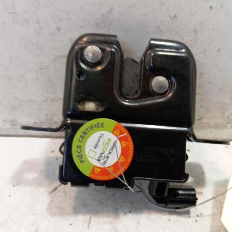 Serrure de hayon DACIA DUSTER 1 Serrure de hayon DACIA DUSTER 1