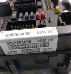 Boitier servitude moteur (BSM) PEUGEOT 307
