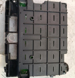 Boitier servitude moteur (BSM) PEUGEOT 206