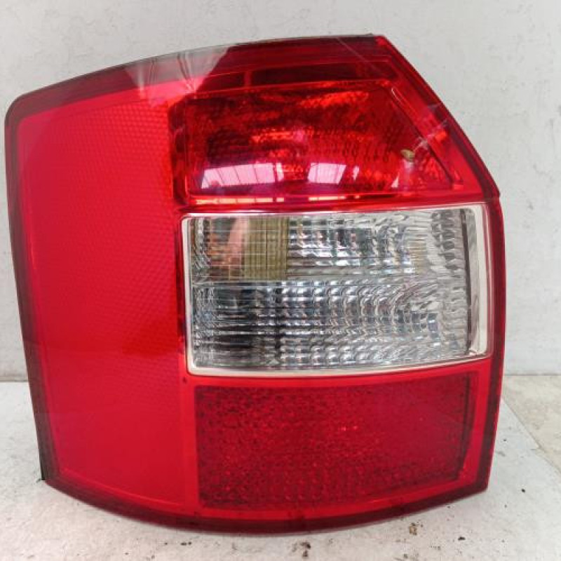 Feu arriere principal gauche (feux) AUDI A4 2 Feu arriere principal gauche (feux) AUDI A4 2