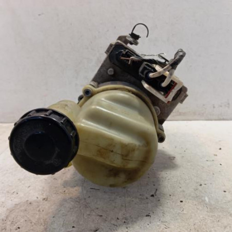 Pompe de direction DACIA DUSTER 1