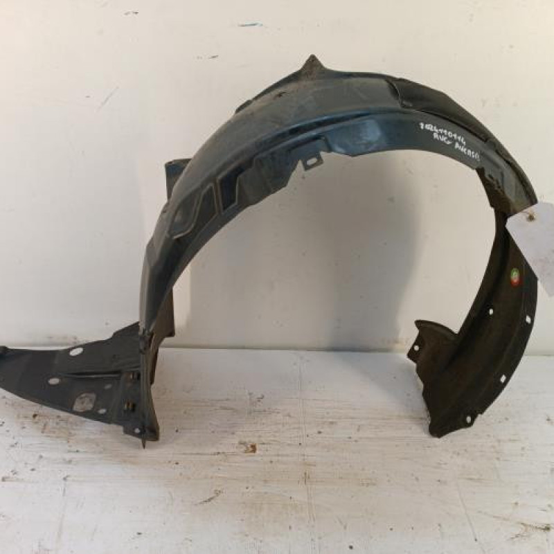 Pare boue avant gauche TOYOTA AVENSIS 3 Pare boue avant gauche TOYOTA AVENSIS 3