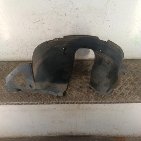 Pare boue avant gauche PEUGEOT 208 1