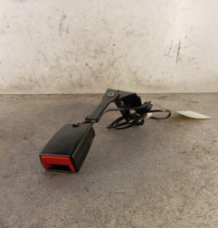Attache ceinture arriere gauche PEUGEOT 3008 1