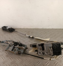 Serrure avant gauche PEUGEOT 2008 1