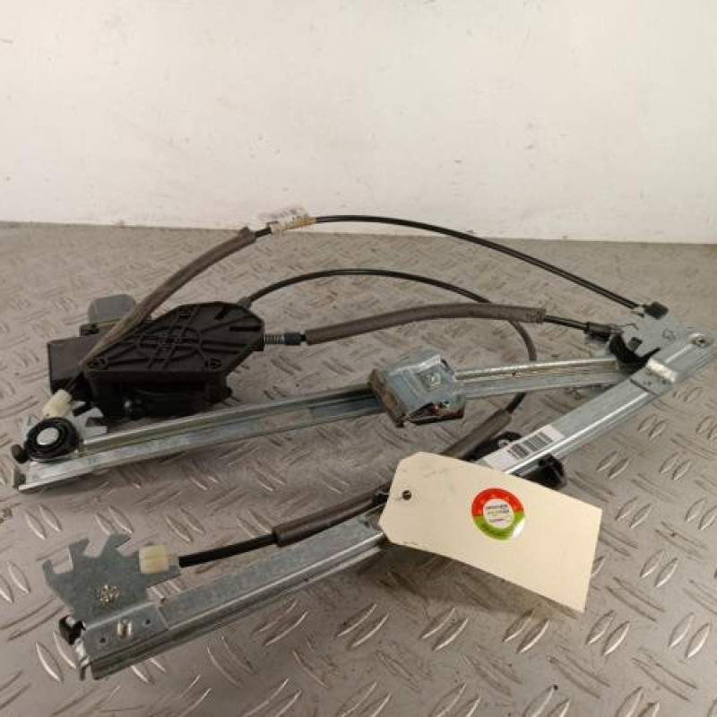 Leve vitre electrique avant gauche VOLKSWAGEN POLO 5