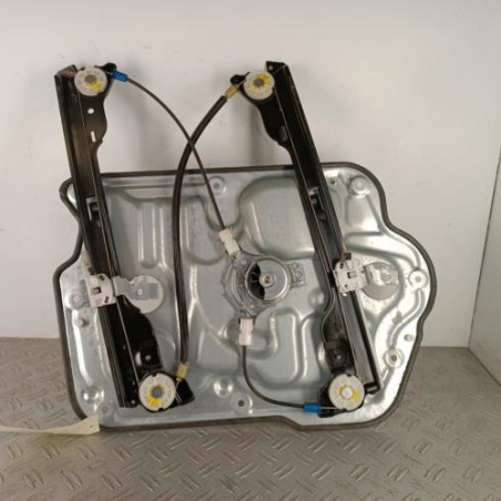 Leve vitre electrique avant droit NISSAN QASHQAI 1