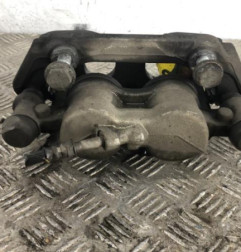Etrier avant gauche (freinage) MERCEDES VITO 447