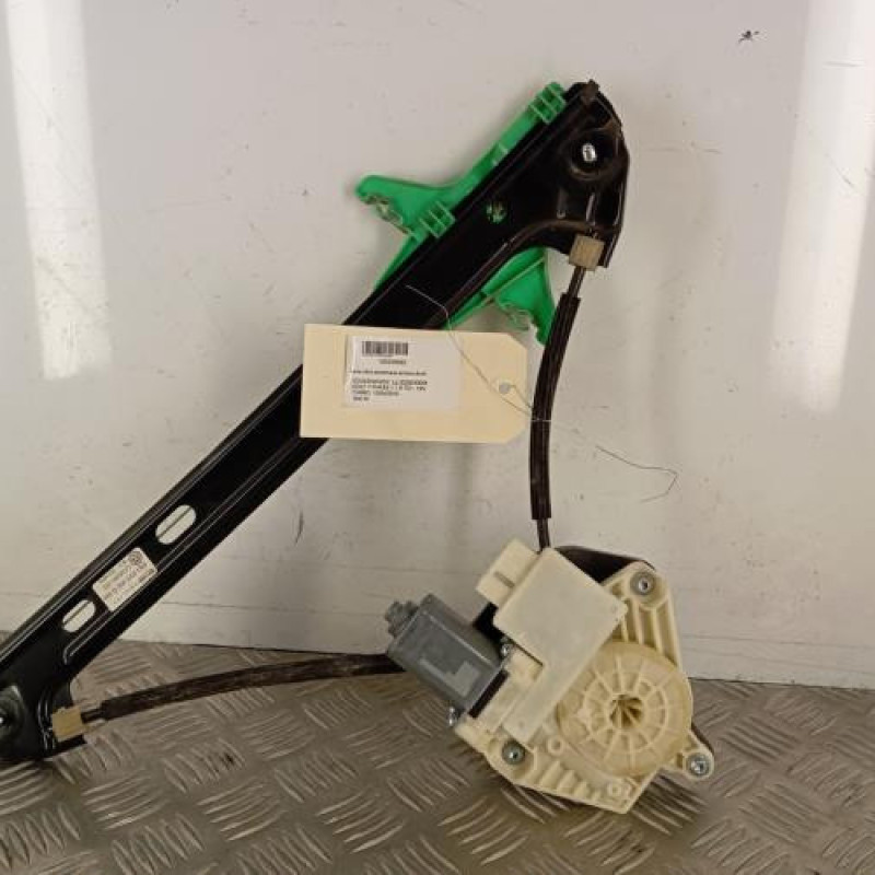 Leve vitre electrique arriere droit VOLKSWAGEN GOLF 7