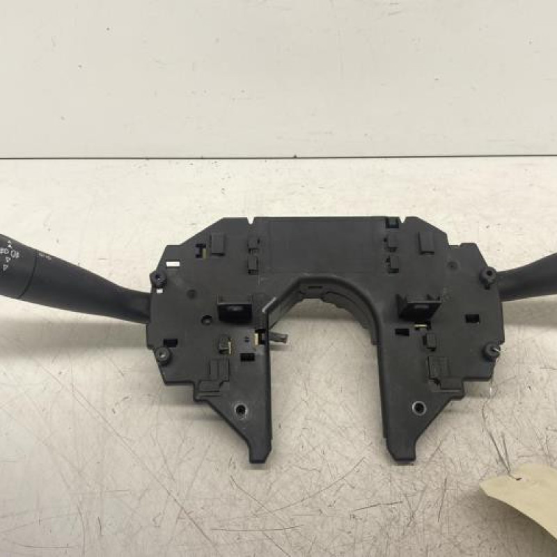 Com (Bloc Contacteur Tournant+Commodo Essuie Glace+Commodo Phare) CITROEN C5 2