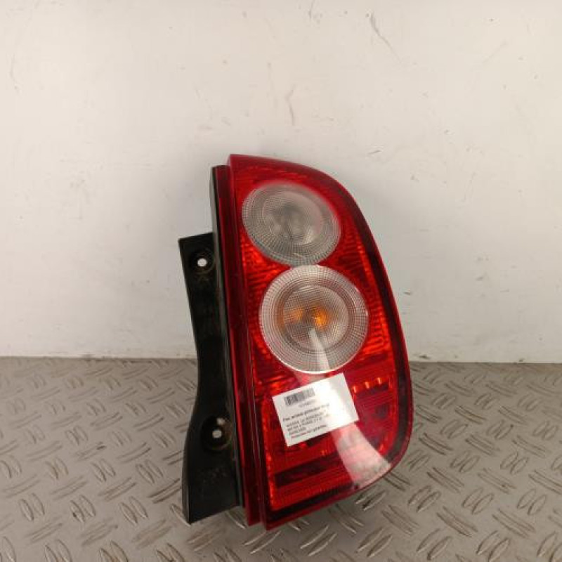 Feu arriere principal droit (feux) NISSAN MICRA 3 Feu arriere principal droit (feux) NISSAN MICRA 3