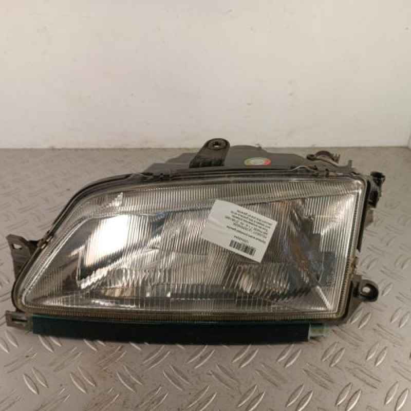 Optique avant principal gauche (feux)(phare) PEUGEOT 306