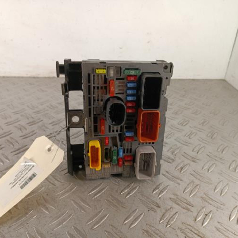 Boitier servitude moteur (BSM) PEUGEOT 308 1
