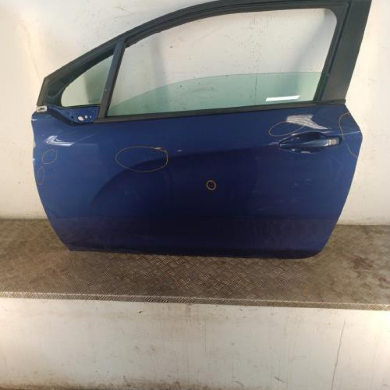 Porte avant gauche PEUGEOT 208 1