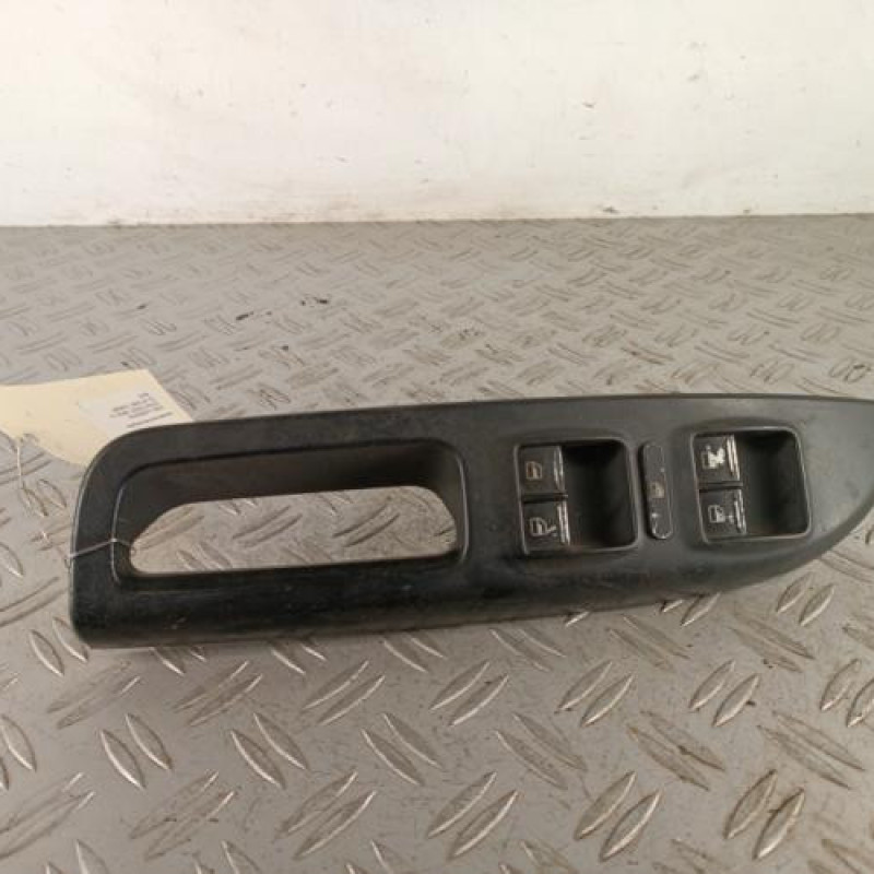 Interrupteur de leve vitre avant gauche SKODA OCTAVIA 2