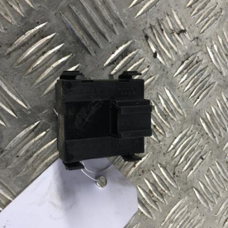 Interrupteur de leve vitre avant gauche AUDI A3 1
