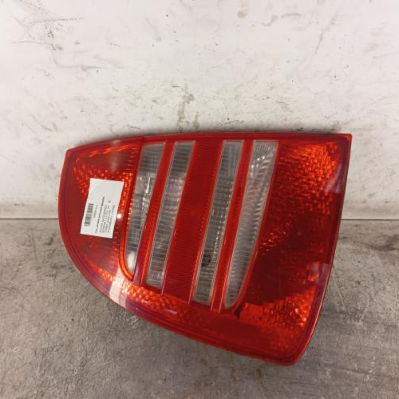 Feu arriere principal gauche (feux) SKODA SUPERB 1