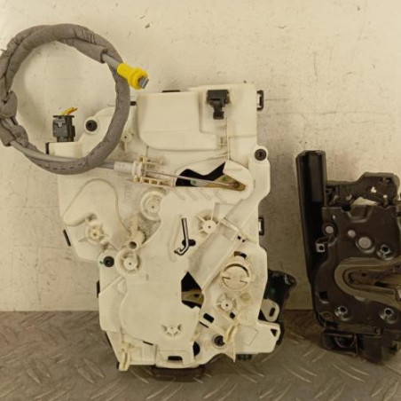 Serrure de porte laterale droite MERCEDES VITO 447 MIXTO Photo n°1