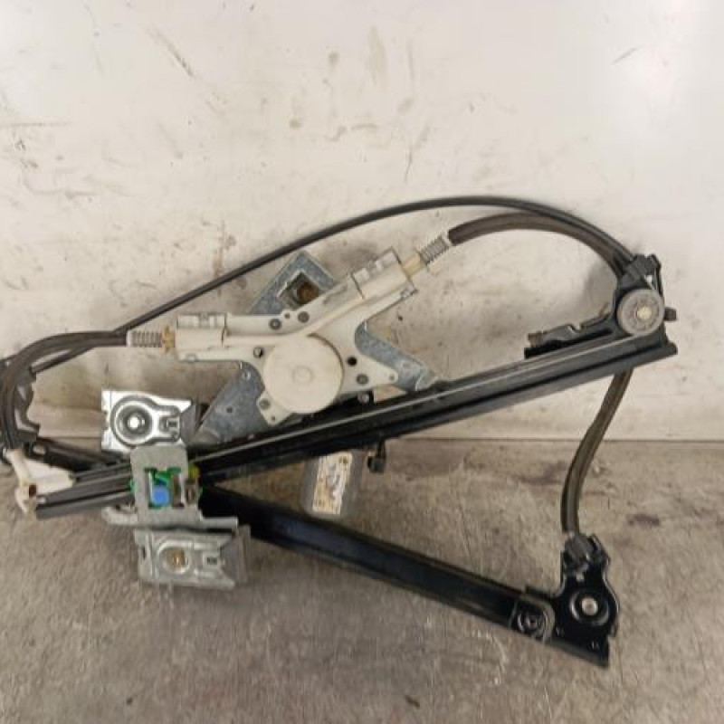 Leve vitre electrique avant droit SEAT CORDOBA 1