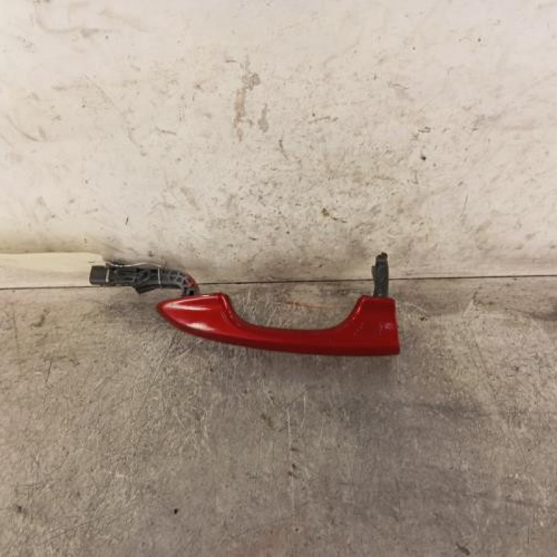 Poignee porte avant gauche FORD FIESTA 7 Poignee porte avant gauche FORD FIESTA 7