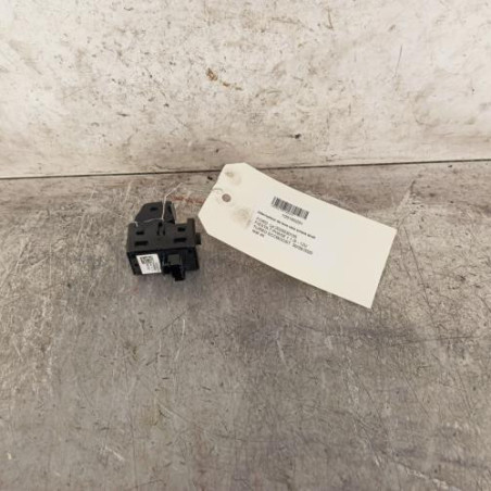 Interrupteur de leve vitre arriere droit FORD FIESTA 7