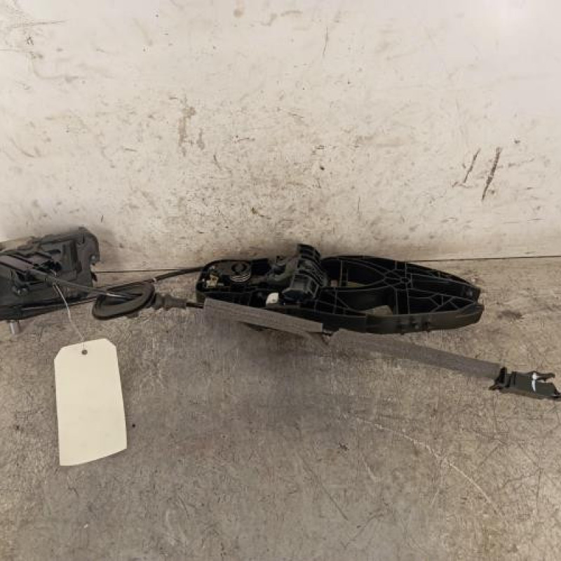 Serrure avant gauche FORD FIESTA 7 Serrure avant gauche FORD FIESTA 7