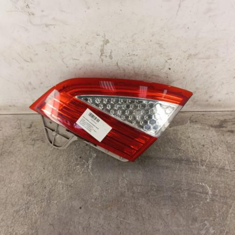 Feu arriere secondaire droit (feux) FORD MONDEO 3