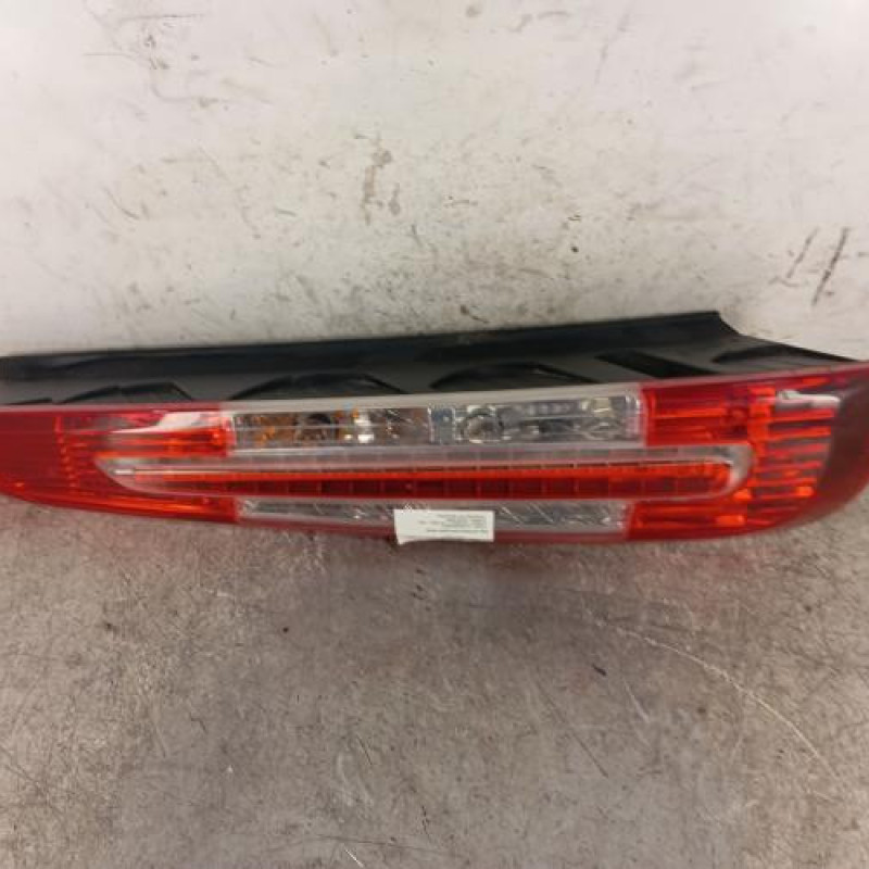 Feu arriere principal droit (feux) FORD C-MAX 1 Feu arriere principal droit (feux) FORD C-MAX 1