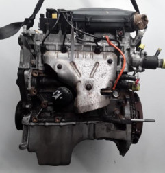 Moteur DACIA LOGAN 1 Photo n°1