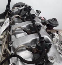 Moteur HYUNDAI TRAJET Photo n°5