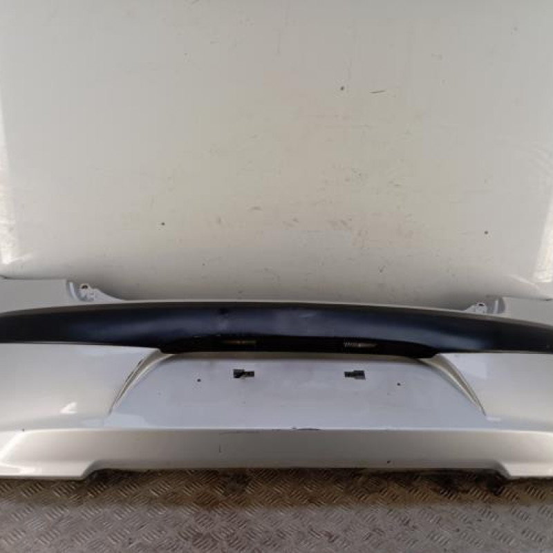 Pare choc arriere HYUNDAI I 10 1