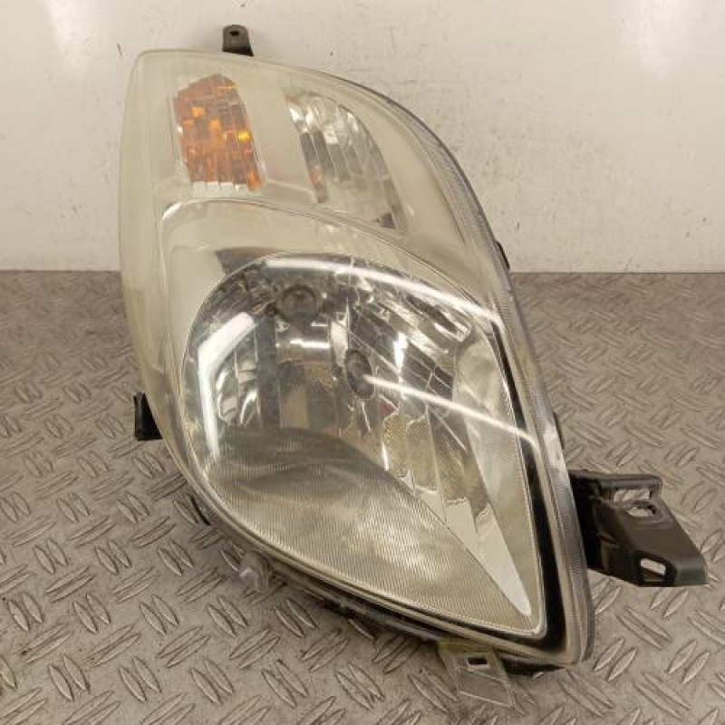 Optique avant principal droit (feux)(phare) TOYOTA YARIS 2